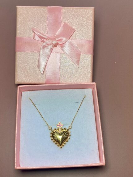 Colar coração com cruz rosa cravejada